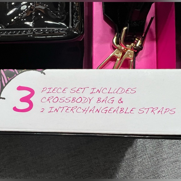 Betsey Johnson Mini Skull Satchel - Picture 7 of 7